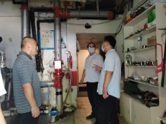 為落實燃氣安全防范措施，嚴防燃氣安全事故發(fā)生， 7月8日，聊城市水利工程總公司質(zhì)安處聯(lián)合綜合處對東昌東路56號樓燃氣使用場所開展燃氣安全專項排查工作。 檢查過程中，檢查組