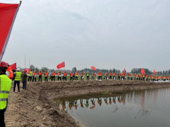 為 有效 應(yīng)對(duì) 汛期有可能的 突發(fā)事件 、 提高現(xiàn)場(chǎng)人員消防安全應(yīng)急能力 ，確保施工人員人身和財(cái)產(chǎn)安全 ， 5月10日，金堤河水源保障綜合提升工程（二期）（以下簡(jiǎn)稱金堤河清淤工程
